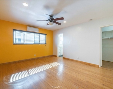 1227 E 1st - Photo Thumbnail 8