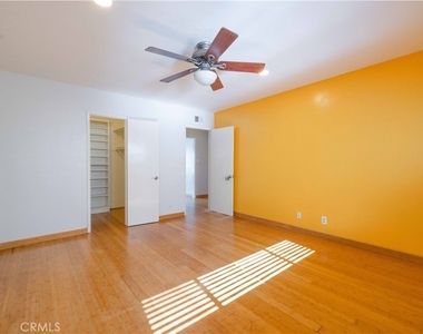 1227 E 1st - Photo Thumbnail 9