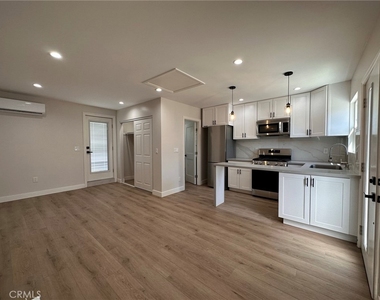 4125 Cutler Avenue - Photo Thumbnail 6