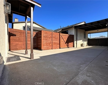 4125 Cutler Avenue - Photo Thumbnail 2