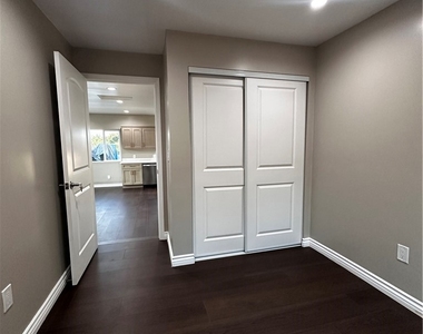 1564 W Phillips Boulevard - Photo Thumbnail 17