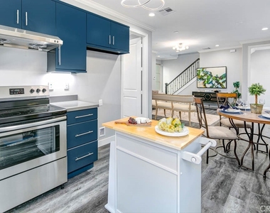 530 Fano Street - Photo Thumbnail 9