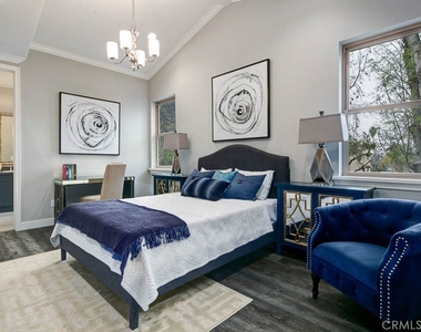 530 Fano Street - Photo Thumbnail 12