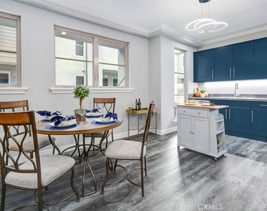 530 Fano Street - Photo Thumbnail 5