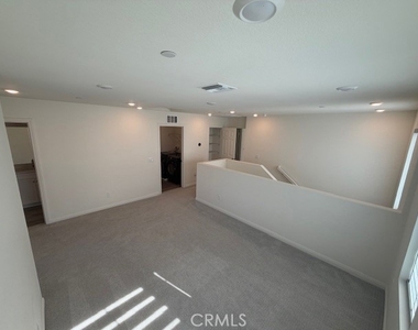 3903 E Carmel Privado - Photo Thumbnail 8