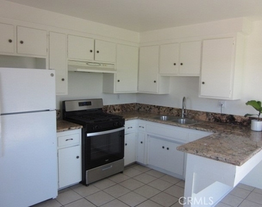 8416 Mission Drive - Photo Thumbnail 12