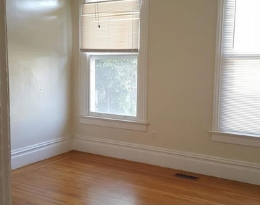 627 Rose Avenue - Photo Thumbnail 11