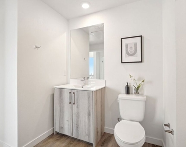 224 Alvarado Street - Photo Thumbnail 10
