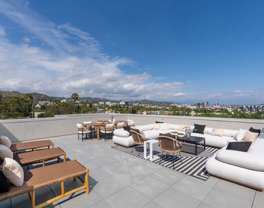 7428 Santa Monica Boulevard - Photo Thumbnail 27