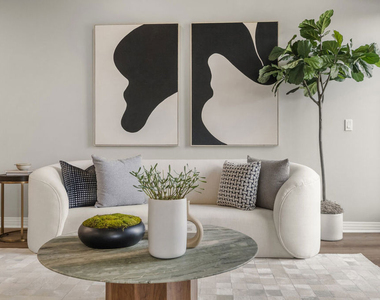 7428 Santa Monica Boulevard - Photo Thumbnail 7