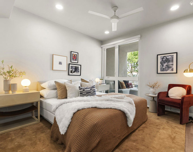 7428 Santa Monica Boulevard - Photo Thumbnail 21