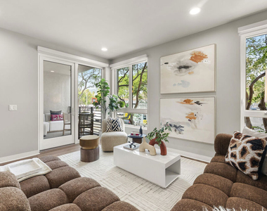 7428 Santa Monica Boulevard - Photo Thumbnail 16