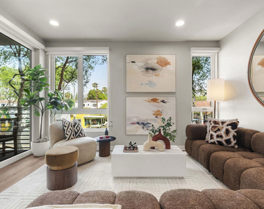 7428 Santa Monica Boulevard - Photo Thumbnail 15