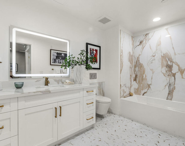 7428 Santa Monica Boulevard - Photo Thumbnail 25