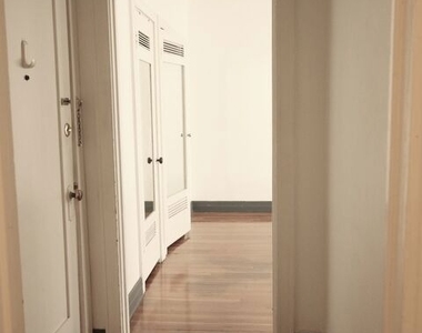 2121 James M Wood Boulevard - Photo Thumbnail 12
