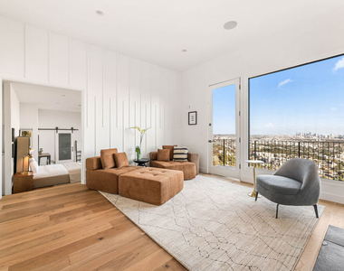 8425 Hillside Avenue - Photo Thumbnail 21