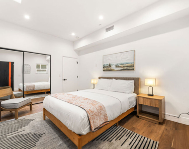 8425 Hillside Avenue - Photo Thumbnail 30