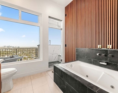 8425 Hillside Avenue - Photo Thumbnail 27