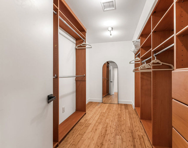 8425 Hillside Avenue - Photo Thumbnail 41