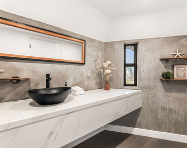8425 Hillside Avenue - Photo Thumbnail 39