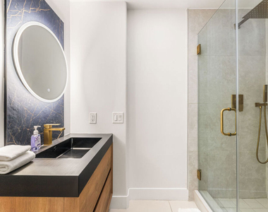 8425 Hillside Avenue - Photo Thumbnail 31