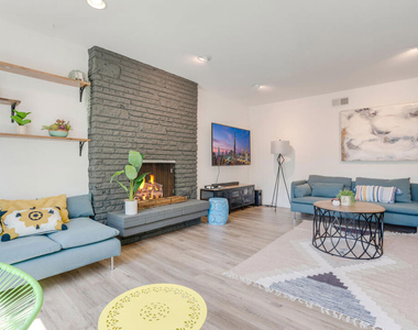 5343 Tendilla Avenue - Photo Thumbnail 1