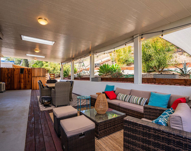5343 Tendilla Avenue - Photo Thumbnail 19