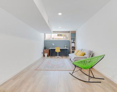 5343 Tendilla Avenue - Photo Thumbnail 11