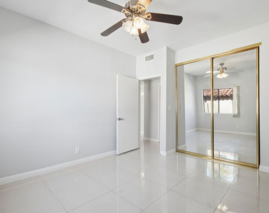 5715 Olympic Boulevard - Photo Thumbnail 14