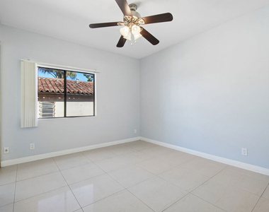 5715 Olympic Boulevard - Photo Thumbnail 7