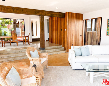 24150 Malibu Road - Photo Thumbnail 6