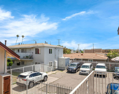 1423 Martin Luther King Jr Avenue - Photo Thumbnail 2
