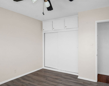 1423 Martin Luther King Jr Avenue - Photo Thumbnail 17