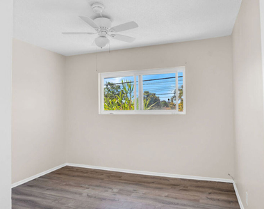 1423 Martin Luther King Jr Avenue - Photo Thumbnail 13