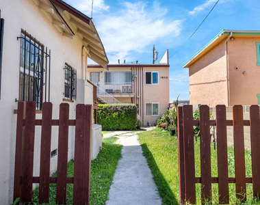 1423 Martin Luther King Jr Avenue - Photo Thumbnail 23