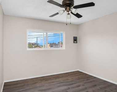 1423 Martin Luther King Jr Avenue - Photo Thumbnail 16