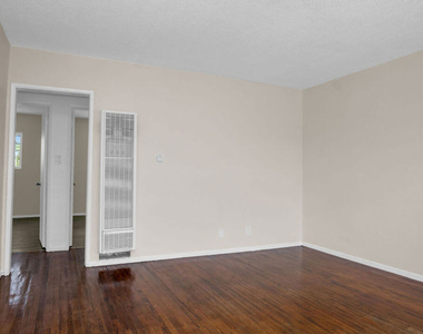 1423 Martin Luther King Jr Avenue - Photo Thumbnail 6
