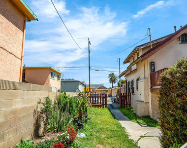 1423 Martin Luther King Jr Avenue - Photo Thumbnail 21