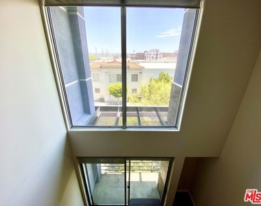 629 Traction Avenue - Photo Thumbnail 6