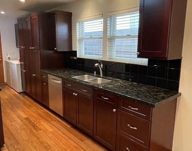 926 California Avenue - Photo Thumbnail 5