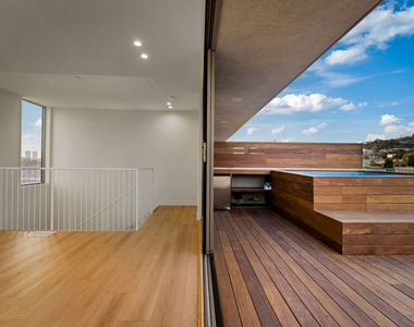 755 N Alfred Street - Photo Thumbnail 12
