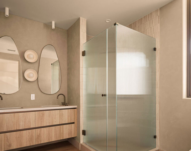 755 N Alfred Street - Photo Thumbnail 15