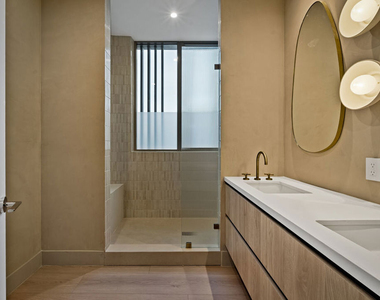 755 N Alfred Street - Photo Thumbnail 8