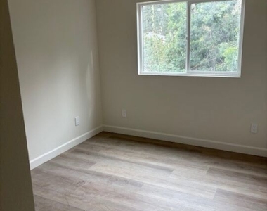7072 Summitrose Street - Photo Thumbnail 5