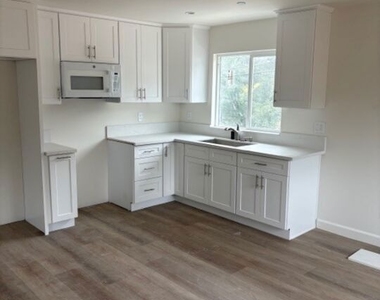 7072 Summitrose Street - Photo Thumbnail 4