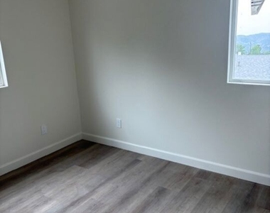 7072 Summitrose Street - Photo Thumbnail 6