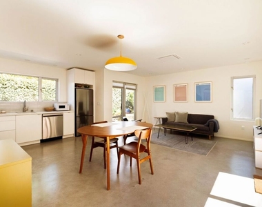 2209 Louella Avenue - Photo Thumbnail 5