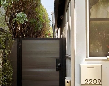 2209 Louella Avenue - Photo Thumbnail 1