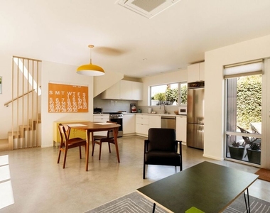 2209 Louella Avenue - Photo Thumbnail 3