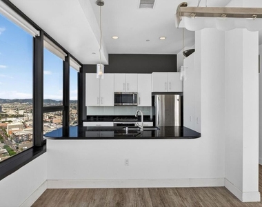 1100 Wilshire Boulevard - Photo Thumbnail 5
